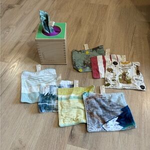 Lovevery || magic tissue box with handmade tissue set